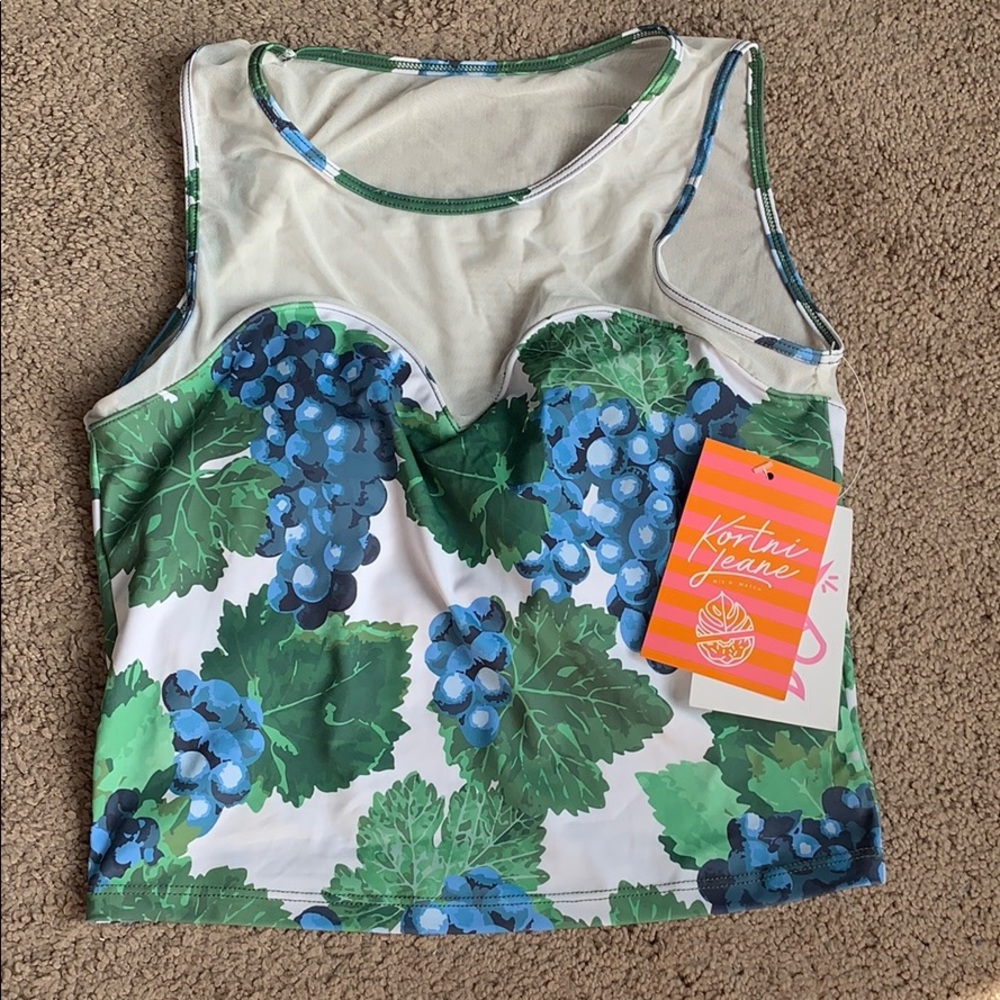 NWT Kortni Jeane Grapes Top